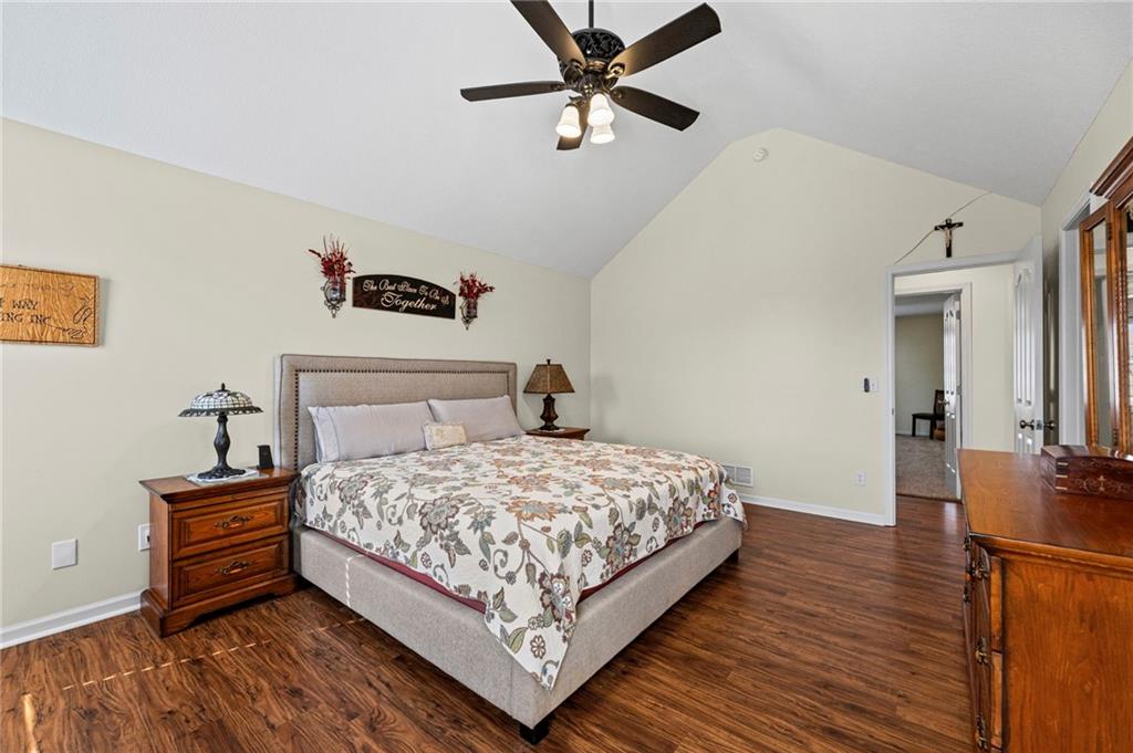654 Holiday Lane Lansing, KS 66043 - Photo 21 of 41