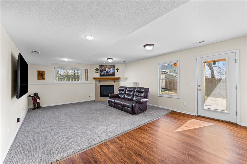 654 Holiday Lane Lansing, KS 66043 - Photo 27 of 41