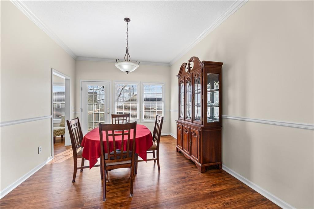 654 Holiday Lane Lansing, KS 66043 - Photo 6 of 41