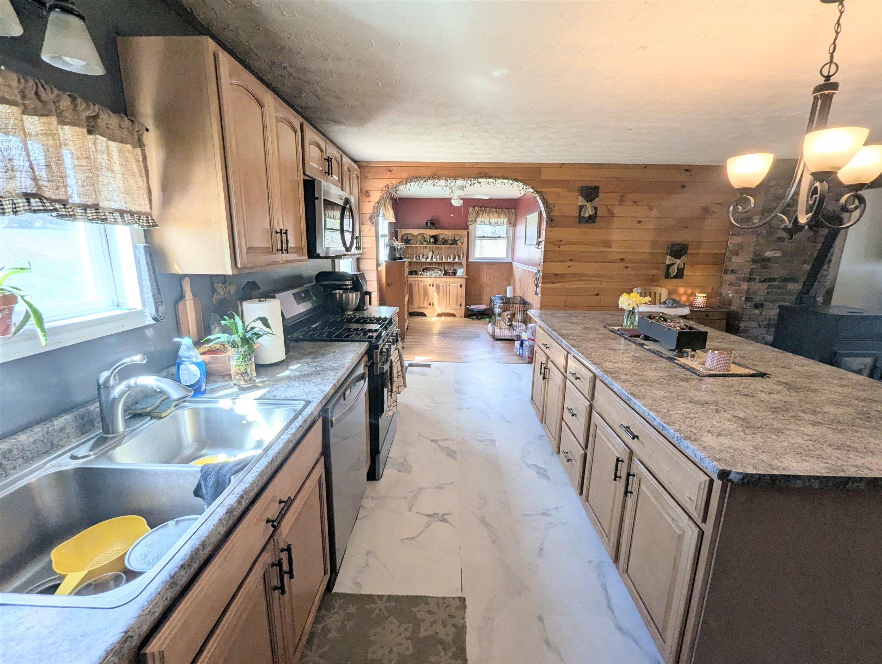 131 Old Bradley Road St. Johnsbury, VT 05819 - Photo 8 of 49