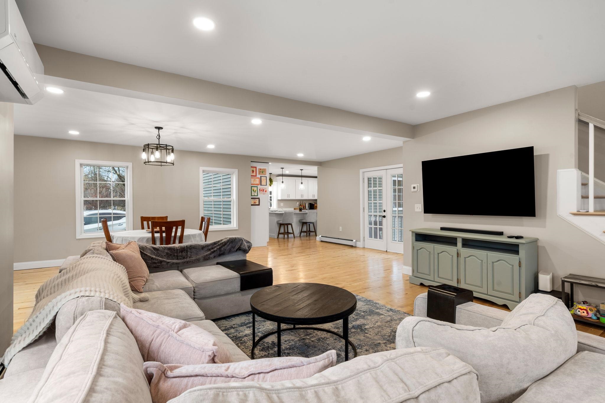 7 Mt Pleasant Street Derry, NH 03038 - Photo 11 of 39