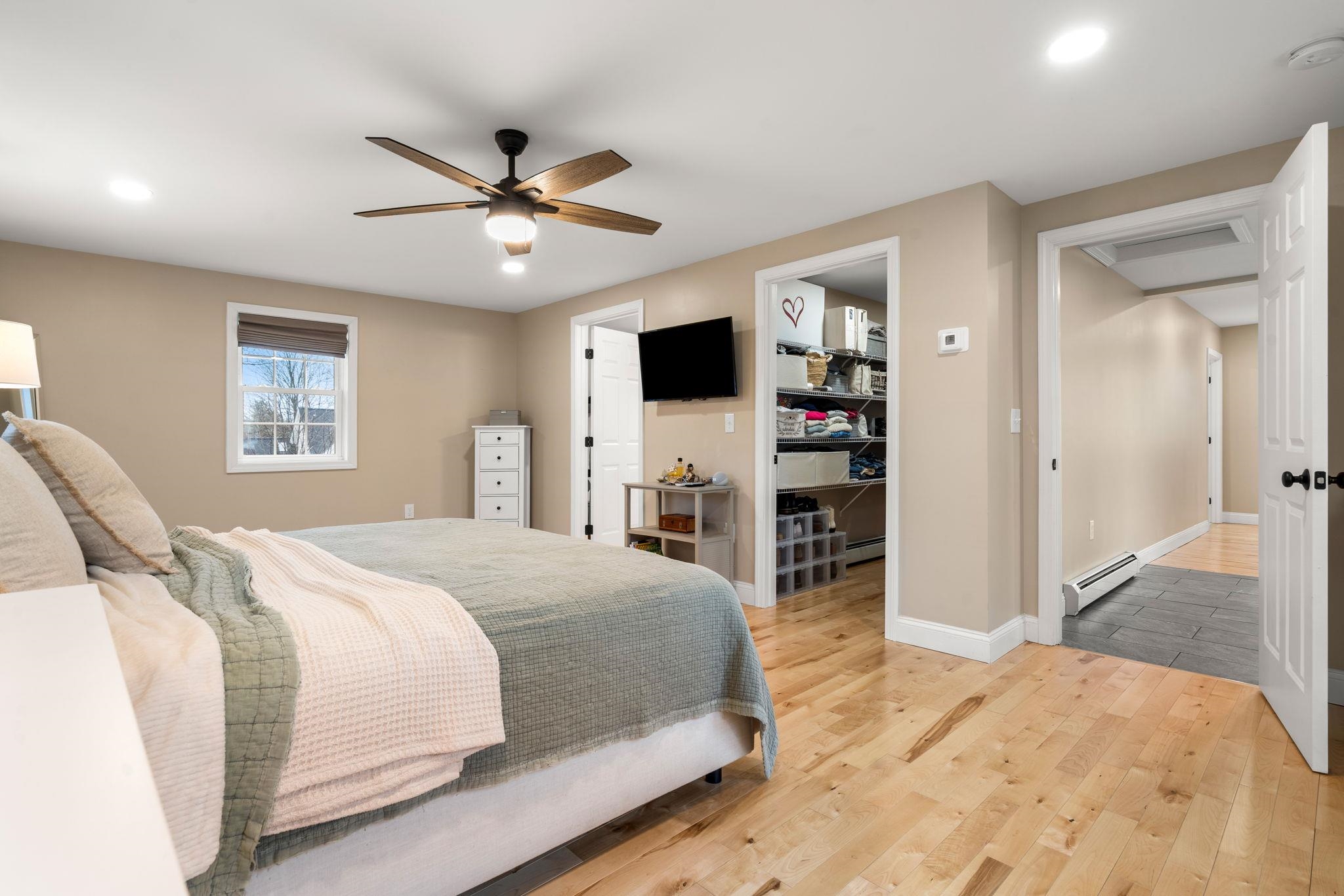 7 Mt Pleasant Street Derry, NH 03038 - Photo 19 of 39