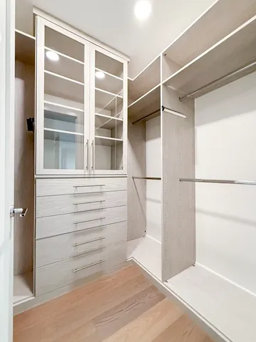 $2,286,000 | 188 Brookline Avenue, Unit 22E, Boston, MA 02215