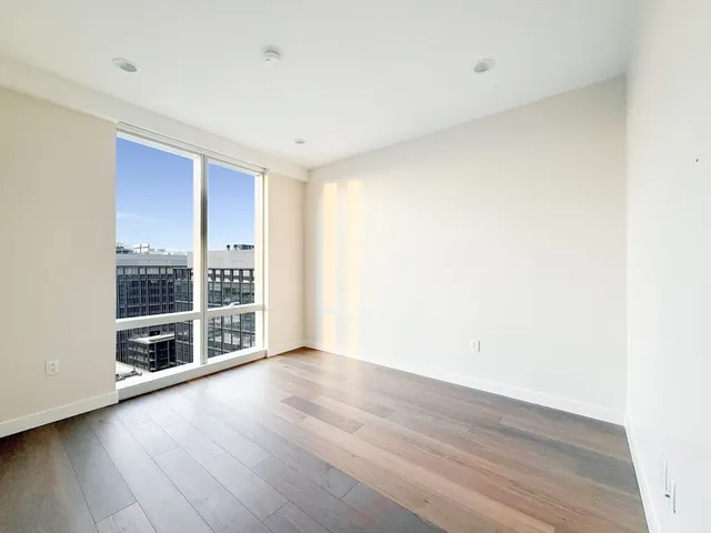 $2,286,000 | 188 Brookline Avenue, Unit 22E, Boston, MA 02215