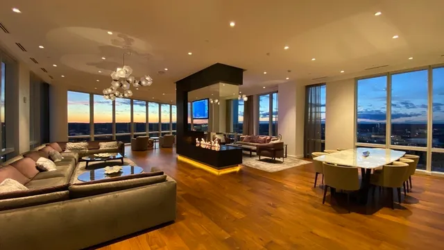 $2,286,000 | 188 Brookline Avenue, Unit 22E, Boston, MA 02215