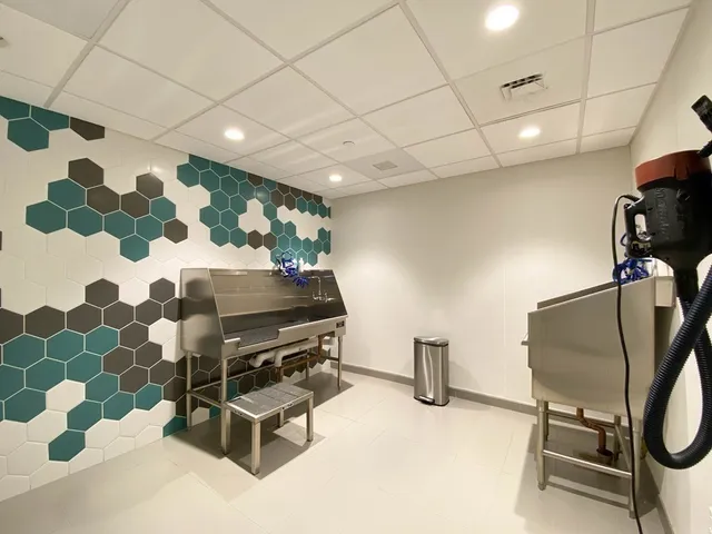 $2,286,000 | 188 Brookline Avenue, Unit 22E, Boston, MA 02215