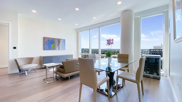 $2,286,000 | 188 Brookline Avenue, Unit 22E, Boston, MA 02215