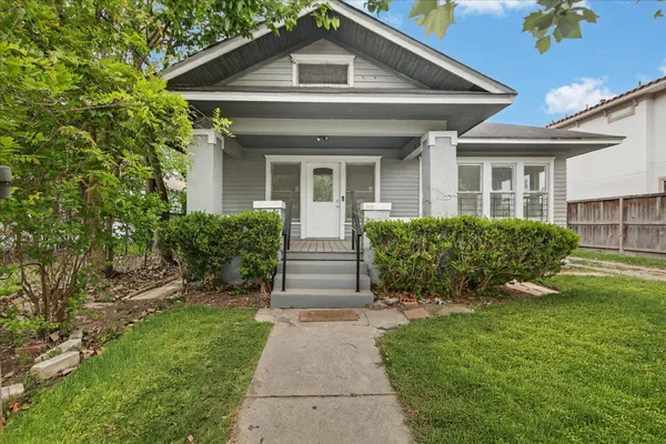 $1,500 | 1607 Holman Street, Houston, TX 77004