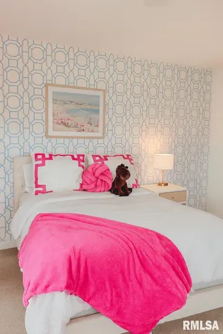 $365,000 | 197 Northwest 850 Street, White Hall, IL 62092