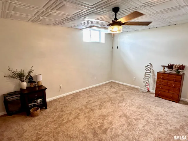 $365,000 | 197 Northwest 850 Street, White Hall, IL 62092