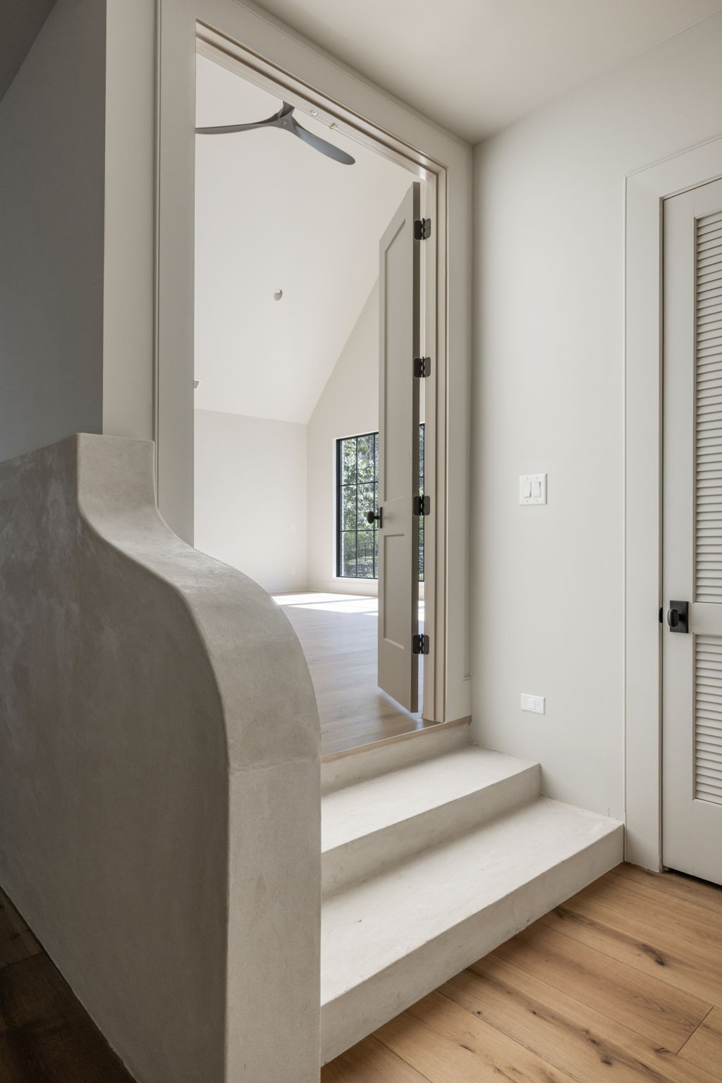 1049 Overton Lea Road Nashville, TN 37220 - Photo 37 of 53 a view of entry way