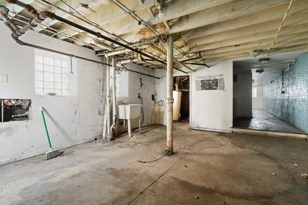 $549,999 | 5404 South Drexel Avenue, Chicago, IL 60615