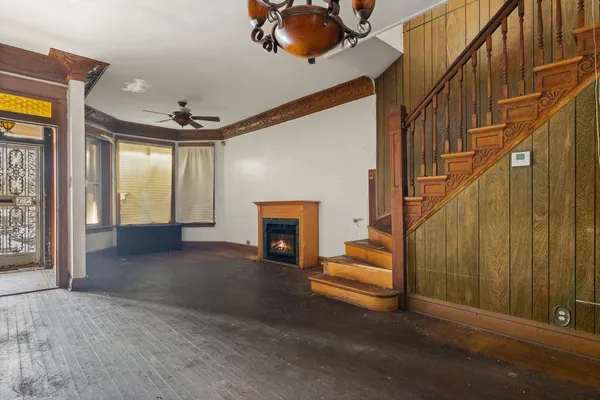 $549,999 | 5404 South Drexel Avenue, Chicago, IL 60615