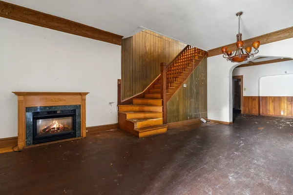 $549,999 | 5404 South Drexel Avenue, Chicago, IL 60615