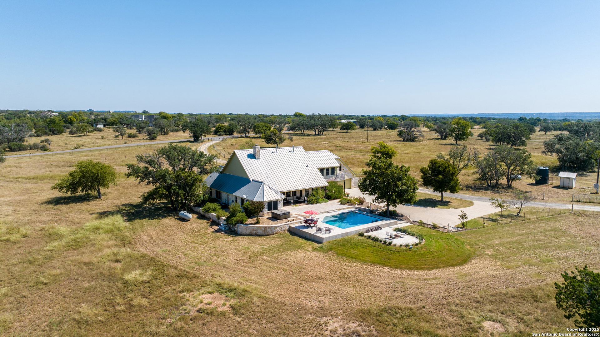 647 Funf Kinder Road Fredericksburg, TX 78624 - Photo 12 of 100