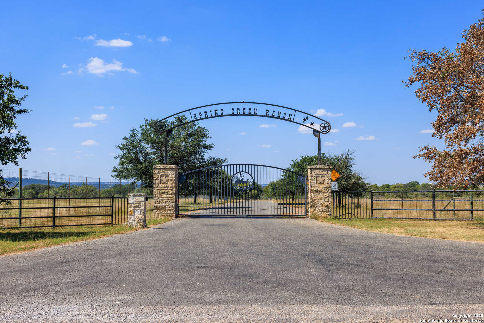 647 Funf Kinder Road Fredericksburg, TX 78624 - Photo 15 of 100