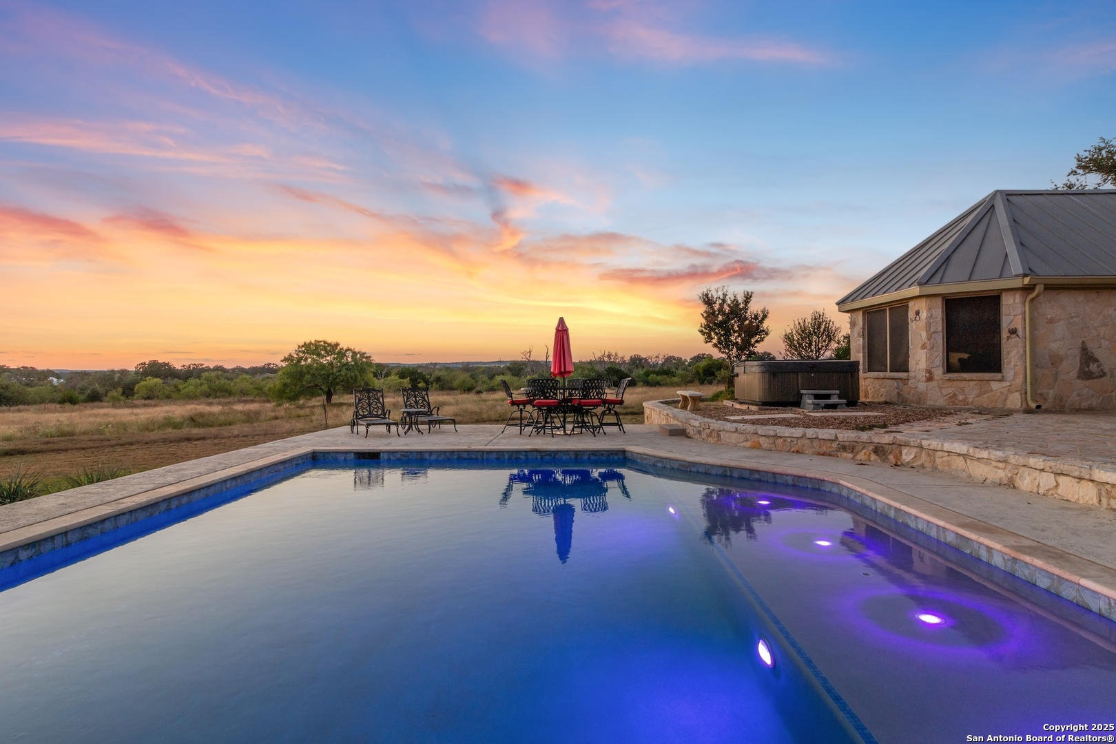 647 Funf Kinder Road Fredericksburg, TX 78624 - Photo 5 of 100