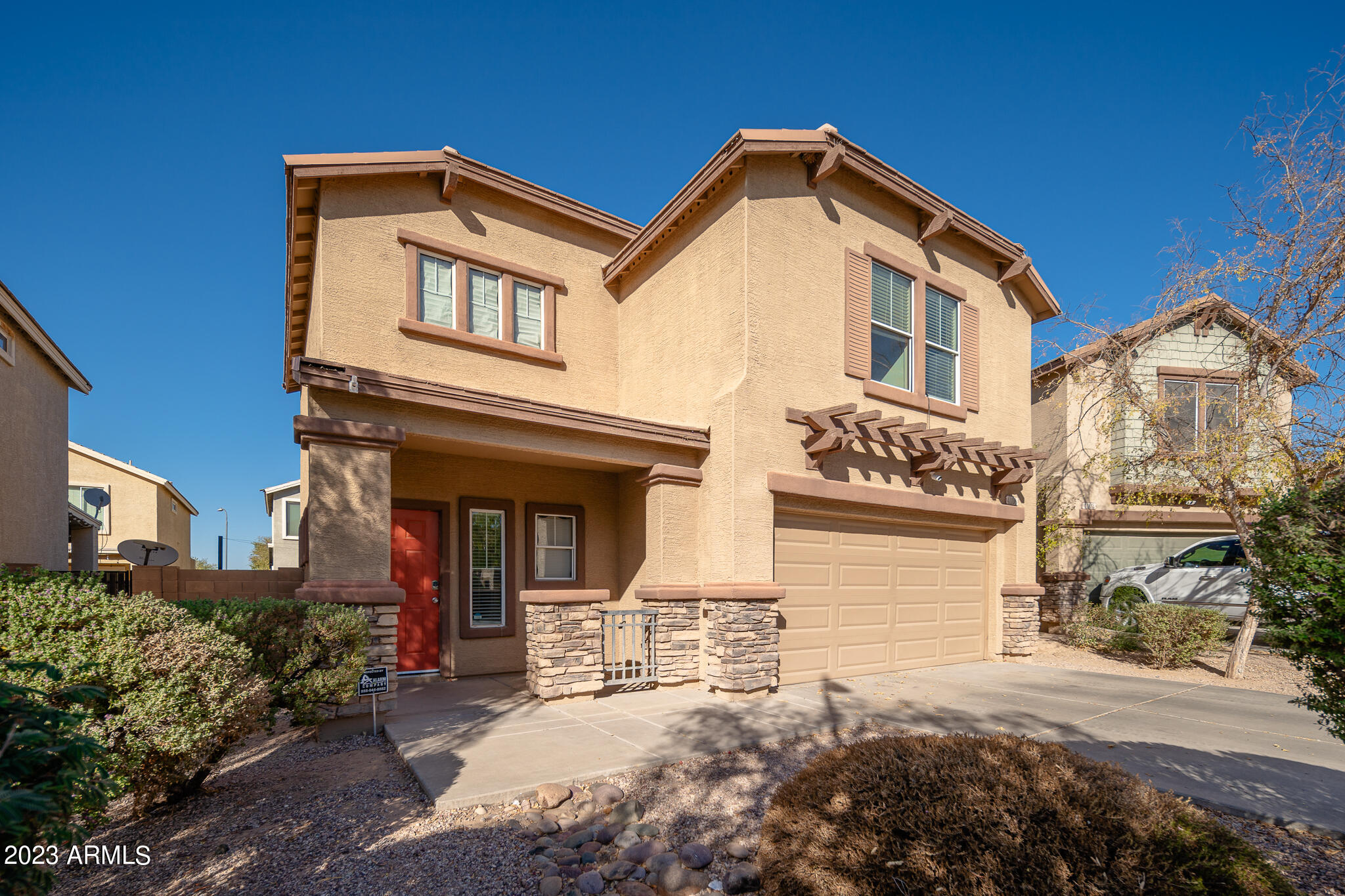 4106 West Carter Road Phoenix, AZ 85041 - Photo 2 of 25 Front 02