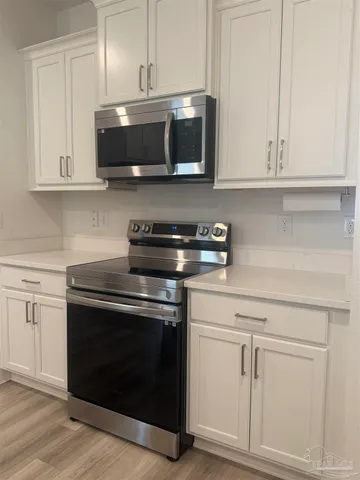 $2,050 | 5709 Friesian Drive, Pensacola, FL 32526