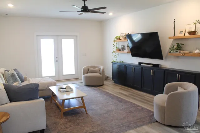 $2,050 | 5709 Friesian Drive, Pensacola, FL 32526