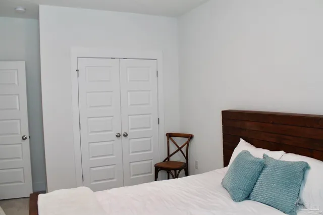 $2,050 | 5709 Friesian Drive, Pensacola, FL 32526