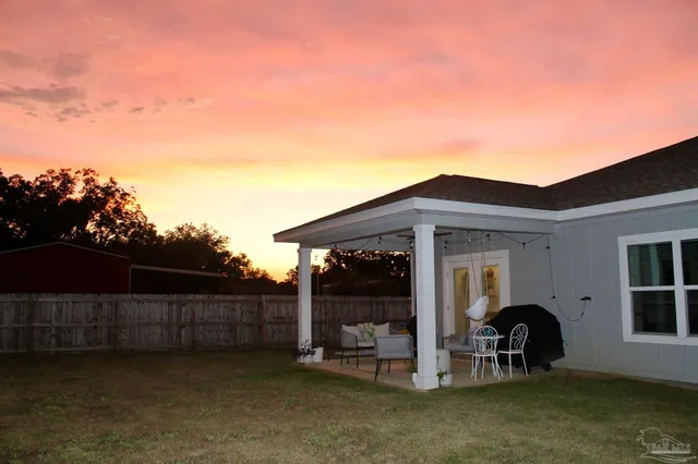 $2,050 | 5709 Friesian Drive, Pensacola, FL 32526