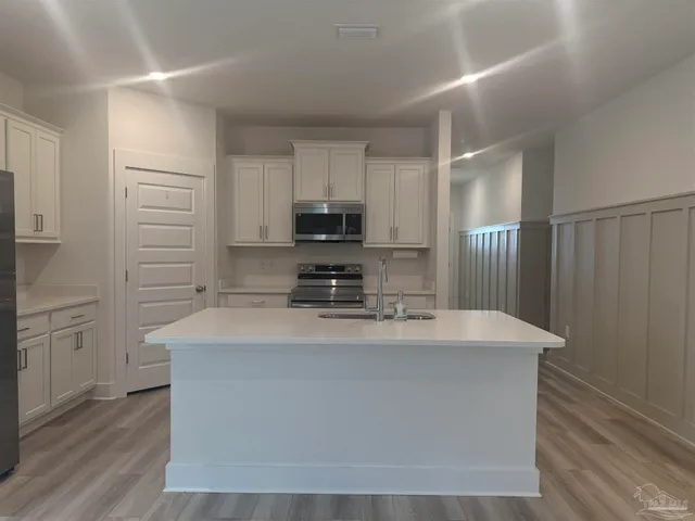 $2,050 | 5709 Friesian Drive, Pensacola, FL 32526