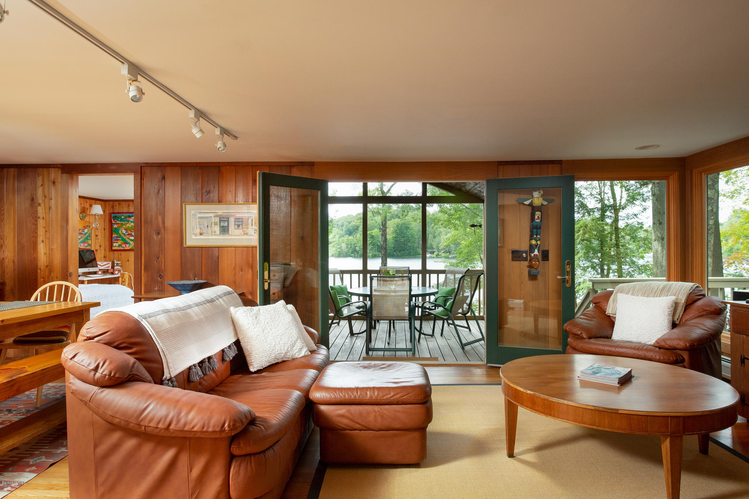 28 Sylvan Road Monterey, MA 01245 - Photo 6 of 28 LIVING ROOM