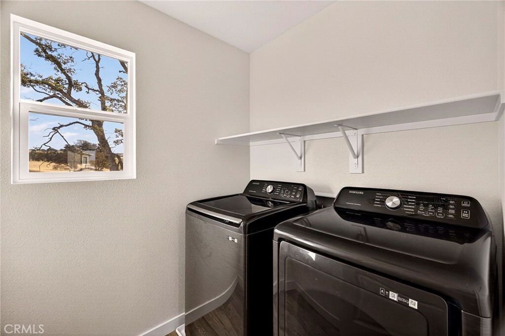 1147 Lentil Way Chico, CA 95928 - Photo 51 of 72 a kitchen with a stove and a microwave