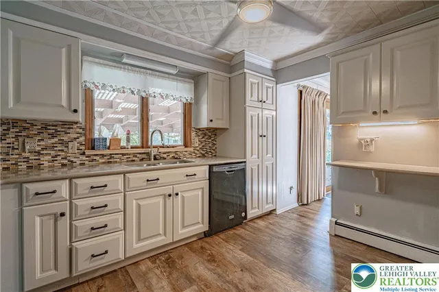 $325,000 | 618 Clifford Street, Allentown, PA 18103