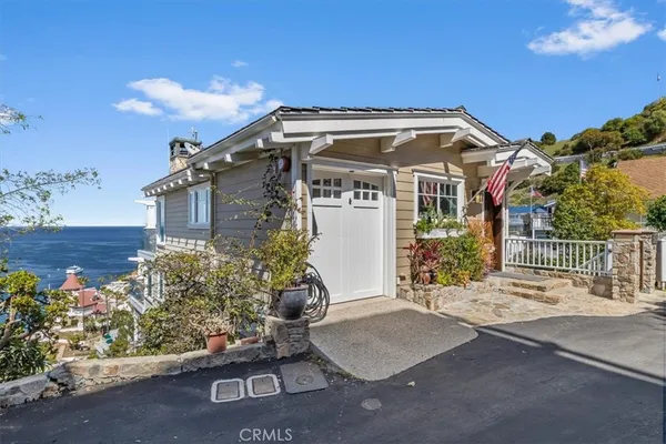 $5,965,000 | 133 Upper Terrace Road, Avalon, CA 90704