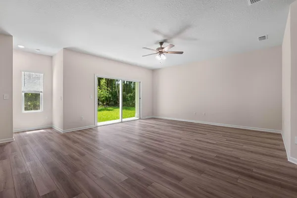 $2,300 | 46 Poplar Drive, Palm Coast, FL 32164