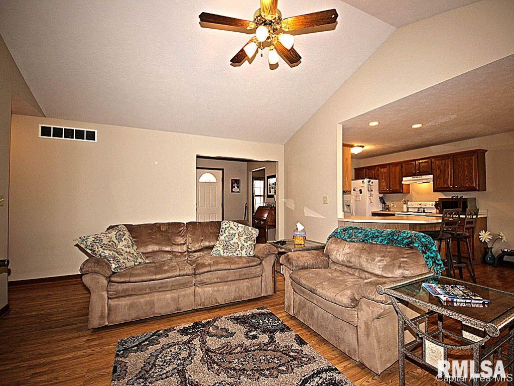 1400 Hosta Street Springfield, IL 62712 - Photo 4 of 25