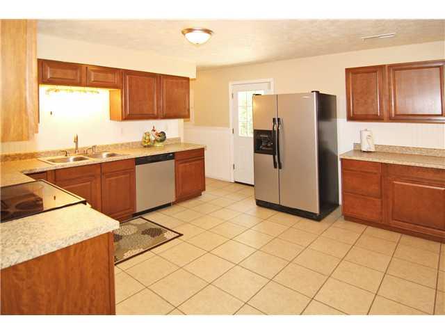 3912 Marseille Road Indianapolis, IN 46226 - Photo 7 of 20
