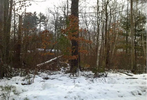 $69,000 | 8 Mark Avenue, Derry, NH 03038