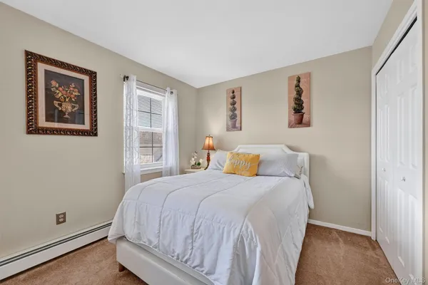 $599,000 | 6 Rutland Lane, Newburgh, NY 12550