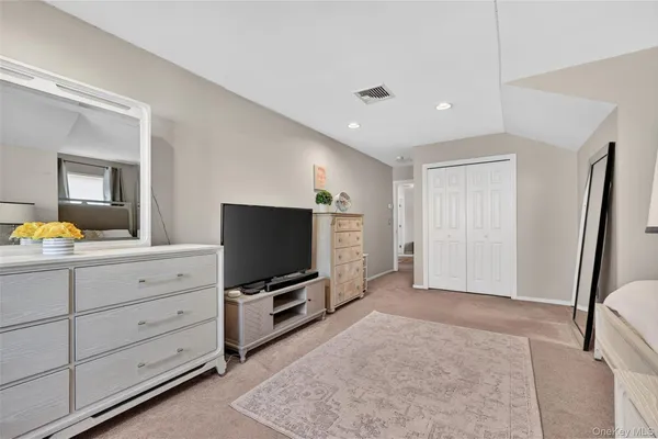 $599,000 | 6 Rutland Lane, Newburgh, NY 12550