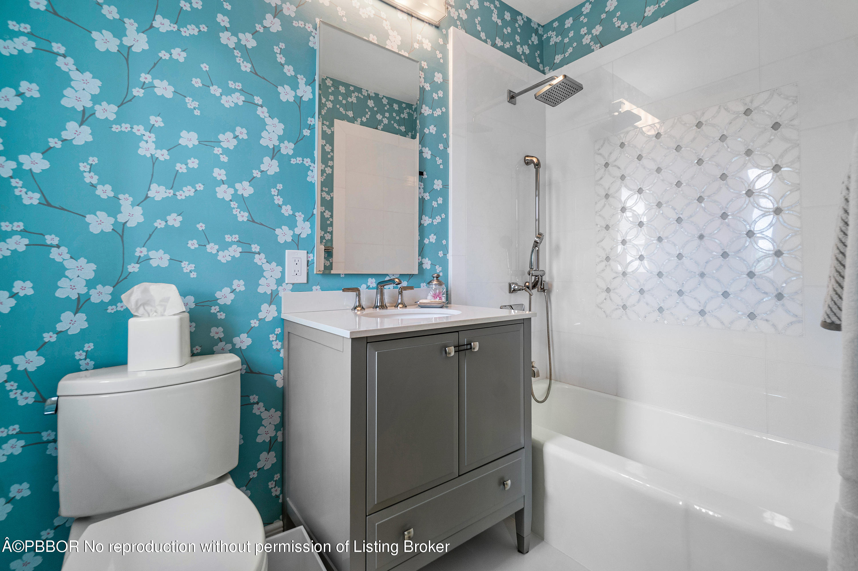 145 Kings Road Palm Beach, FL 33480 - Photo 20 of 25 a bathroom with a sink a toilet and shower