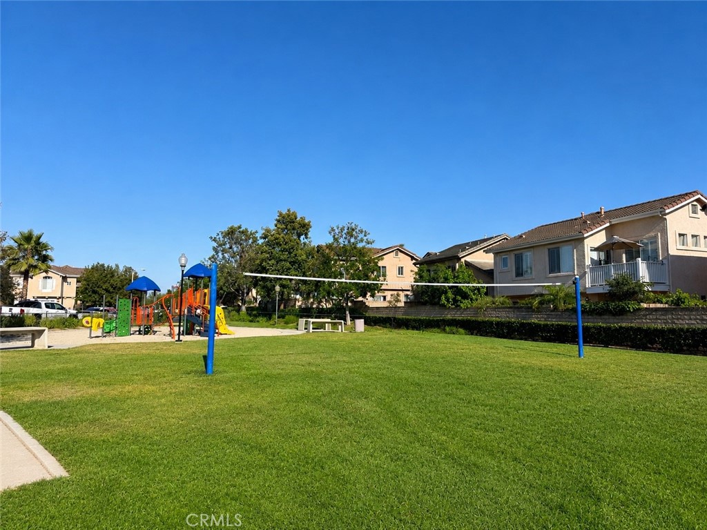 292 Edgemire Lane Simi Valley, CA 93065 - Photo 44 of 45