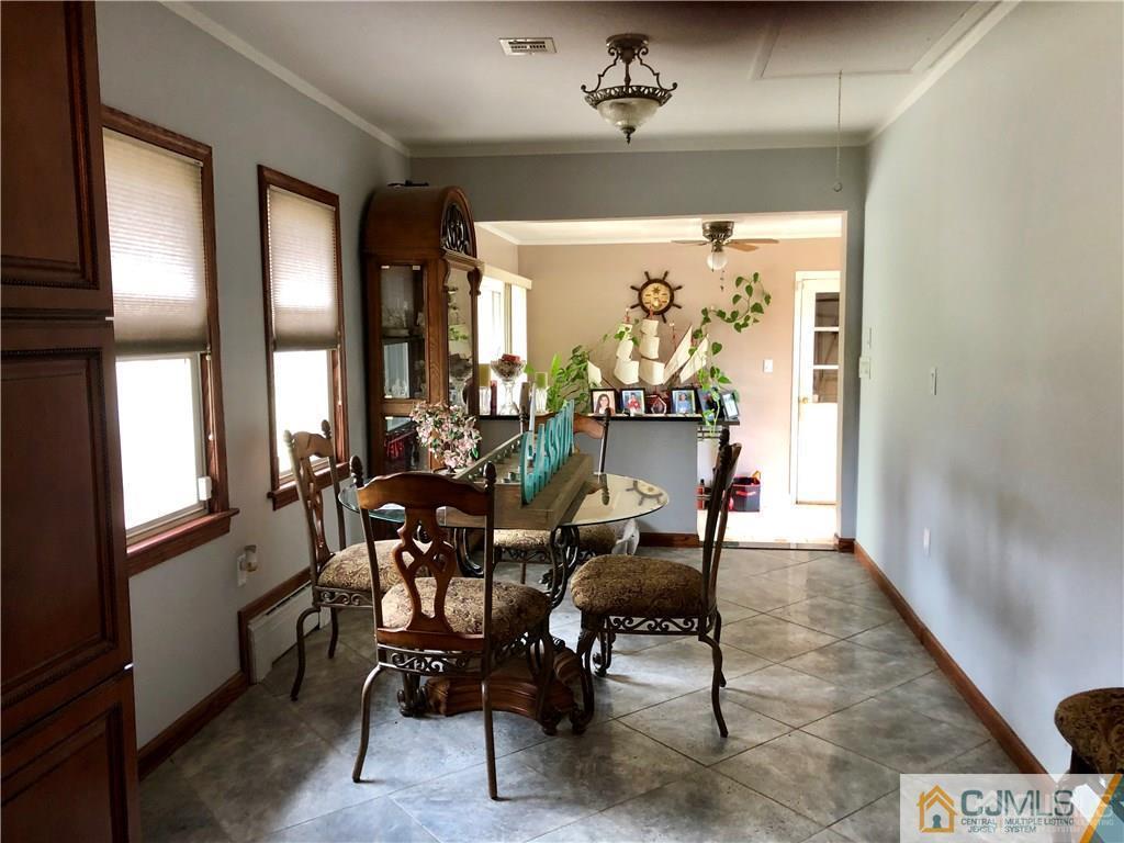 21 Kimberly Road Colonia, NJ 07067 - Photo 5 of 11 Gallery Image 5