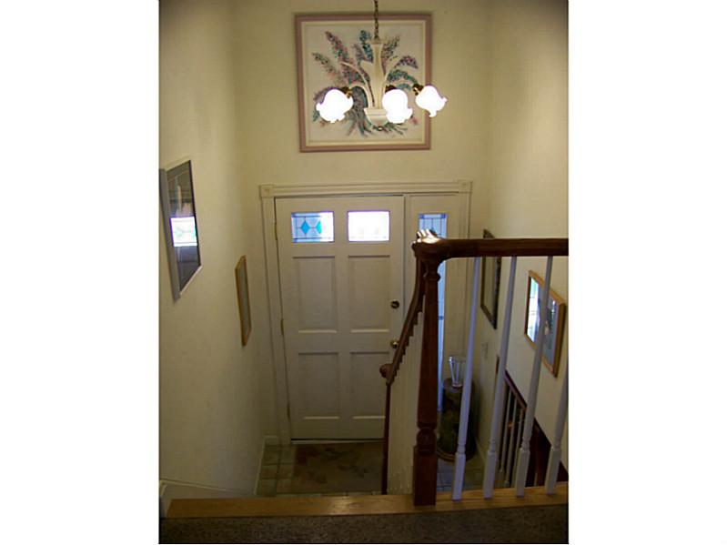 110 Mt View Road Narragansett, RI 02882 - Photo 10 of 25 Entry.