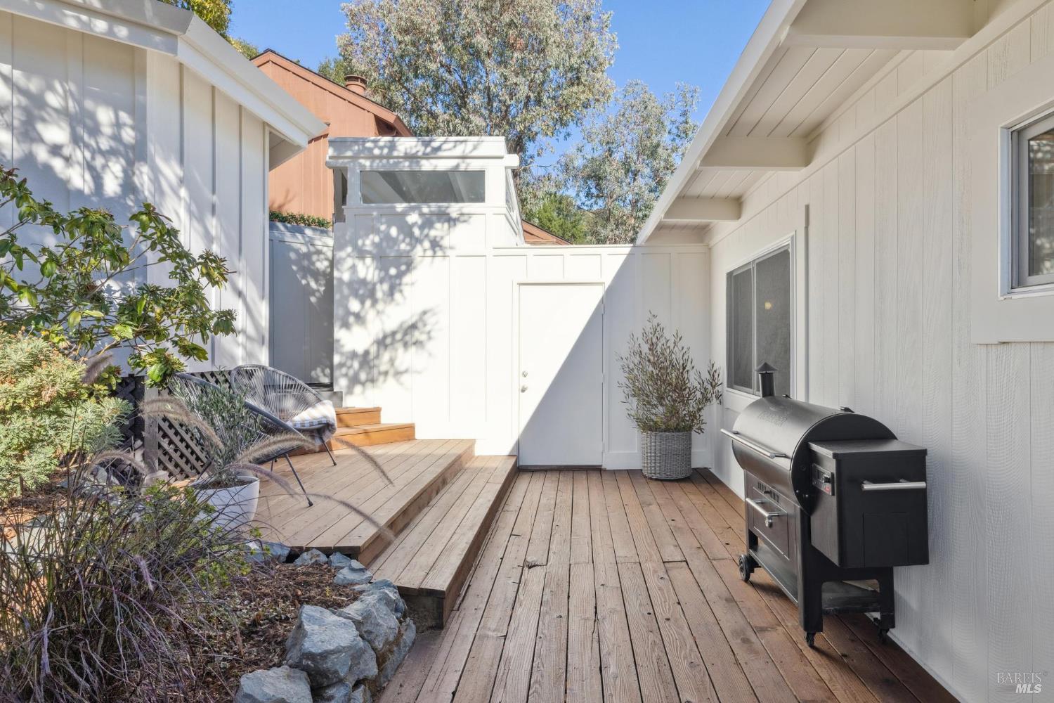 91 Holstein Road San Anselmo, CA 94960 - Photo 46 of 65