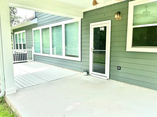 $2,775 | 108 Keamuku Court, Bastrop, TX 78602