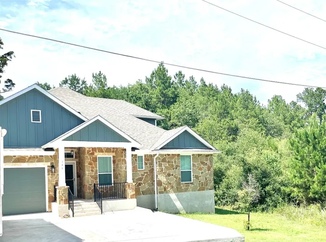 $2,775 | 108 Keamuku Court, Bastrop, TX 78602