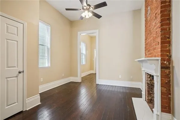 $1,495 | 4127 Annunciation Street, New Orleans, LA 70115