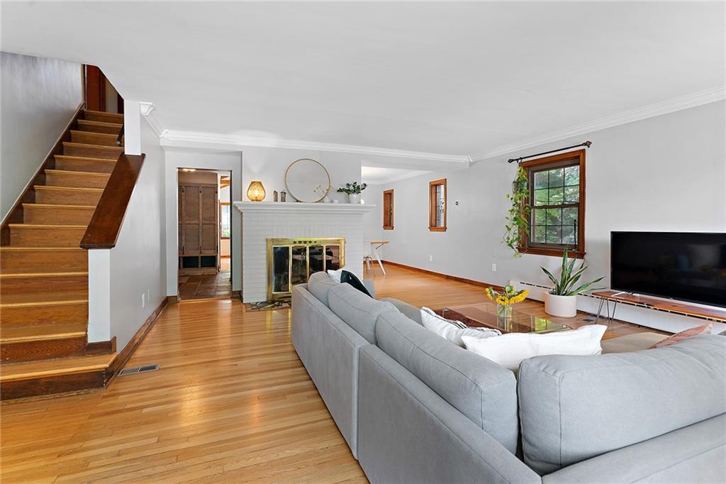610 Woodside Road Pittsburgh, PA 15221 - Photo 3 of 25 Gallery Image 3