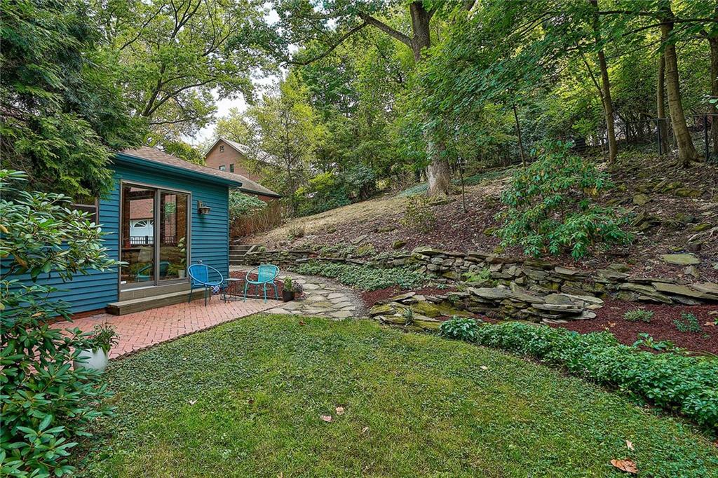 610 Woodside Road Pittsburgh, PA 15221 - Photo 21 of 25 Gallery Image 21