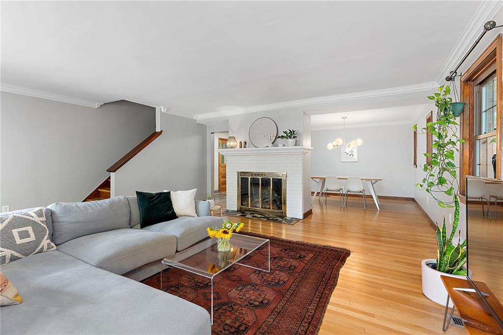610 Woodside Road Pittsburgh, PA 15221 - Photo 4 of 25 Gallery Image 4
