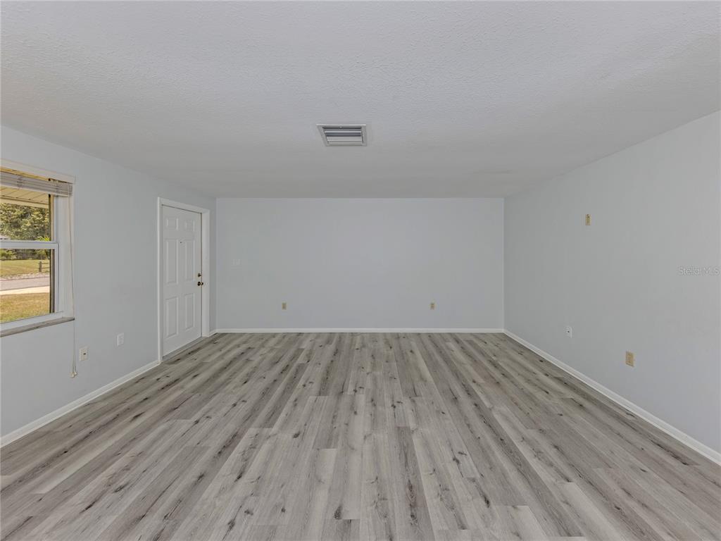 320 Pavonia Road Nokomis, FL 34275 - Photo 5 of 33 Gallery Image 5