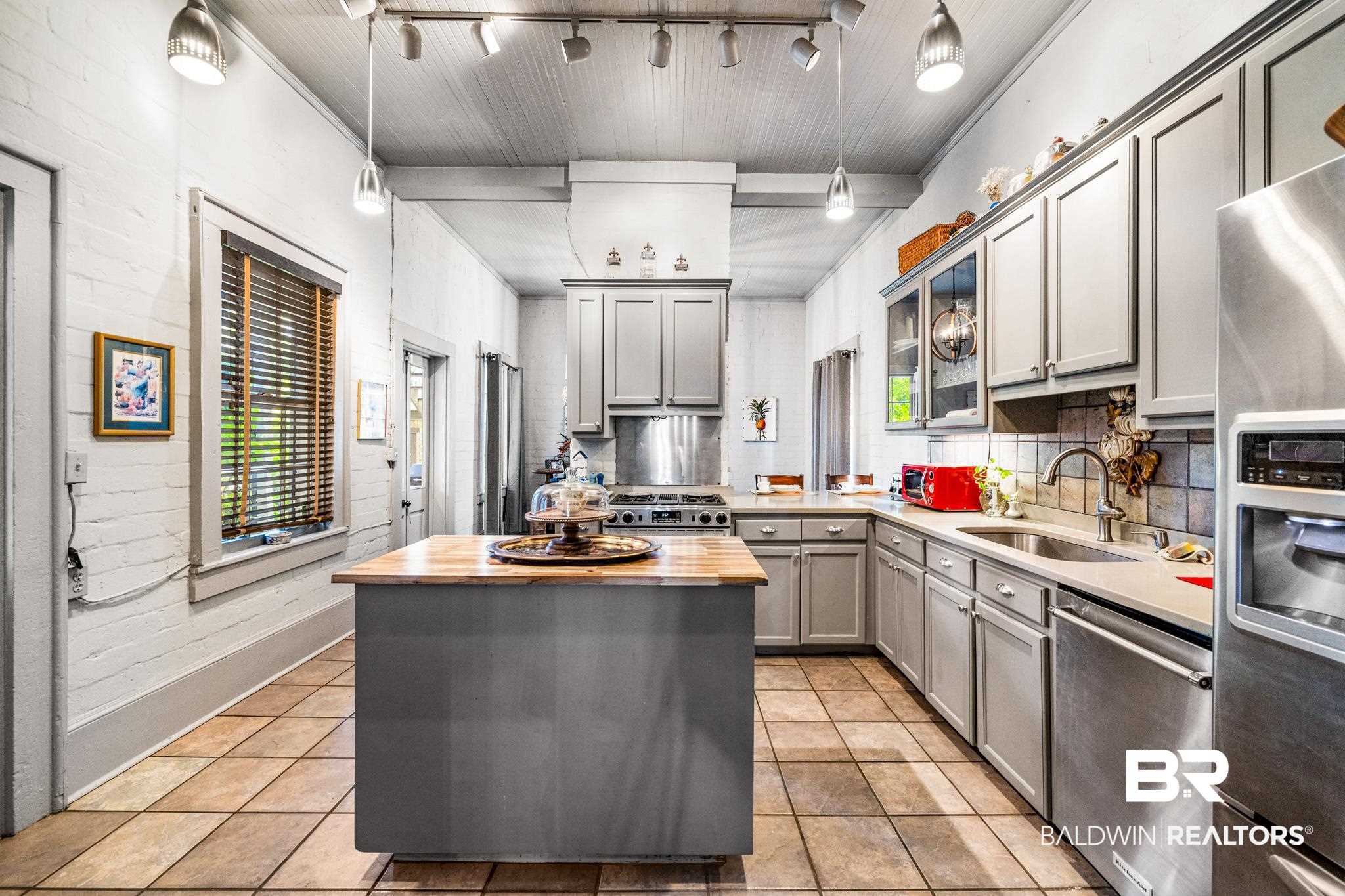 907 Government Street Mobile, AL 36604 - Photo 18 of 50
